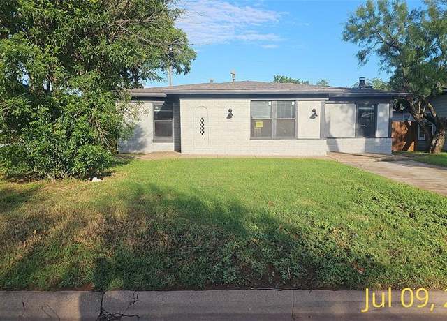 Property at 1134 S Bowie Dr S, Abilene, TX 79605, 4 beds, 3 baths