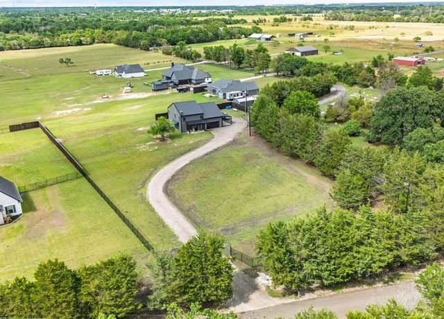 Property at 4949 County Road 2208, Greenville, TX 75402, 4 beds, 3.5 baths