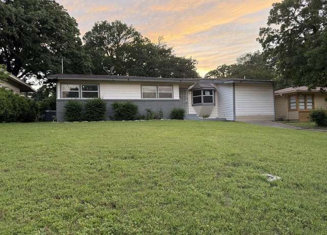 Property at 1844 Montclair Dr, Fort Worth, TX 76103, 4 beds, 3 baths