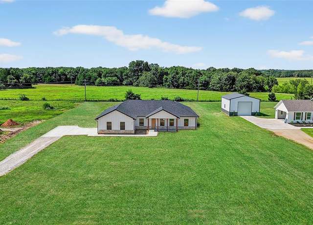 Property at 192 Brooks Ln, Sadler, TX 76264, 4 beds, 2.5 baths