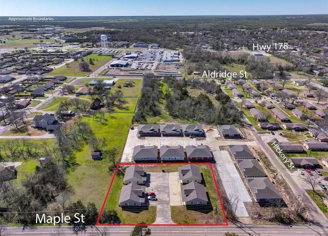Property at 703 Maple St, Commerce, TX 75428, 16 beds, 16 baths