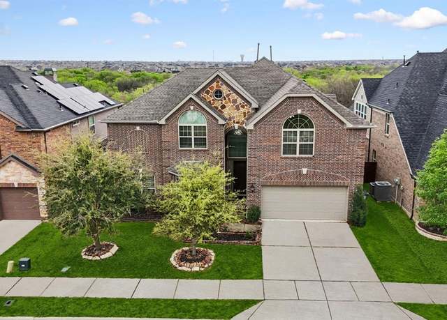 Property at 1013 Frisco Hills Blvd, Little Elm, TX 75068, 6 beds, 4 baths