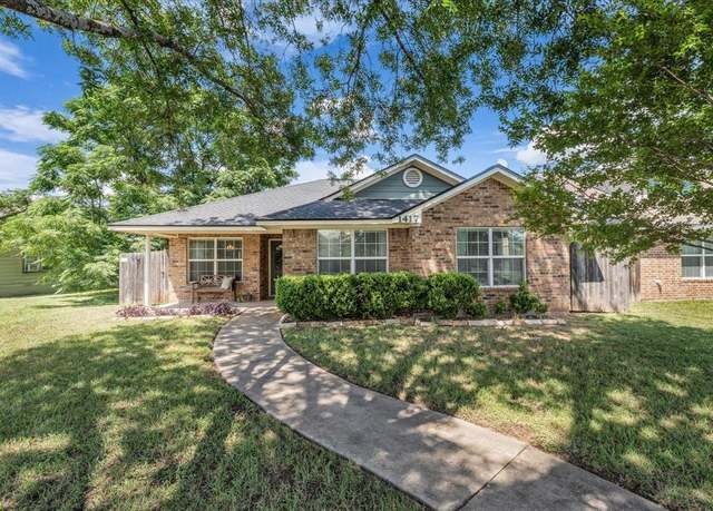 Property at 1417 N 5th St, Waco, TX 76707, 3 beds, 2 baths
