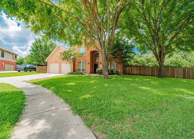 Property at 10502 Briar Brook Ln, Frisco, TX 75033, 4 beds, 2.5 baths