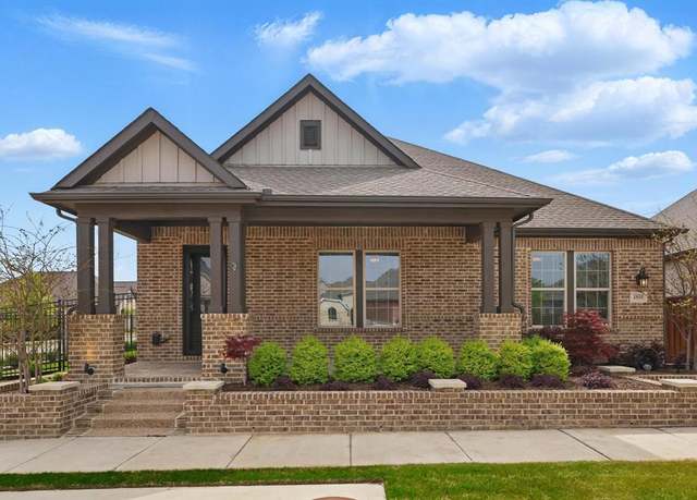 Property at 4800 Kings Garden Pkwy, Arlington, TX 76005, 2 beds, 2 baths