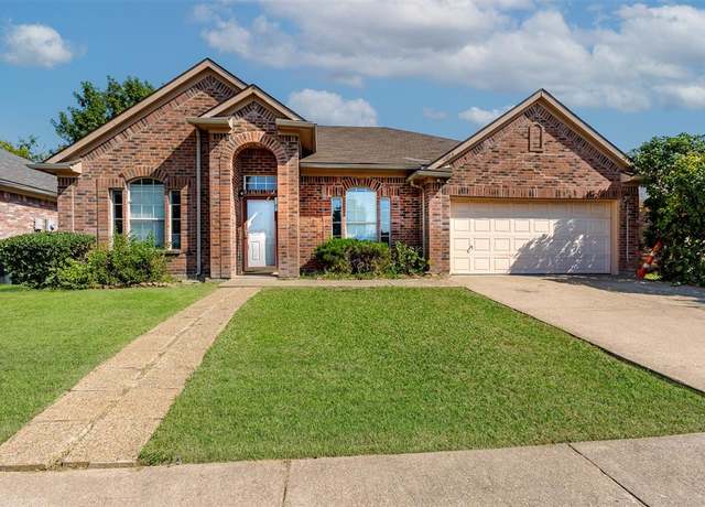Property at 6805 Shoal Creek Dr, Arlington, TX 76001, 4 beds, 2 baths