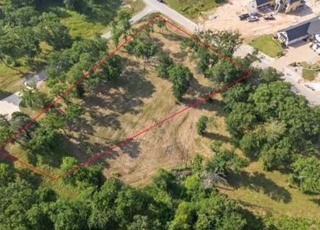 Property at 761 Sunset Ct, Mabank, TX 75143