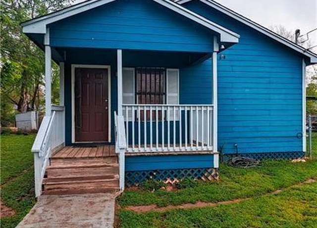Property at 403 Dallas St, Waco, TX 76704, 4 beds, 3 baths