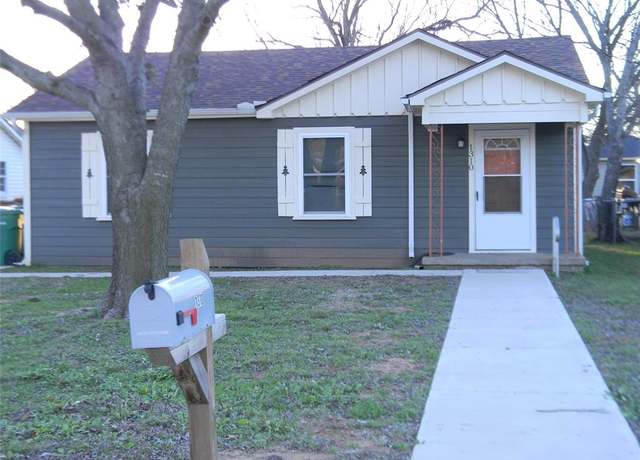 Property at 1310 N Brents Ave, Sherman, TX 75090, 2 beds, 1 bath