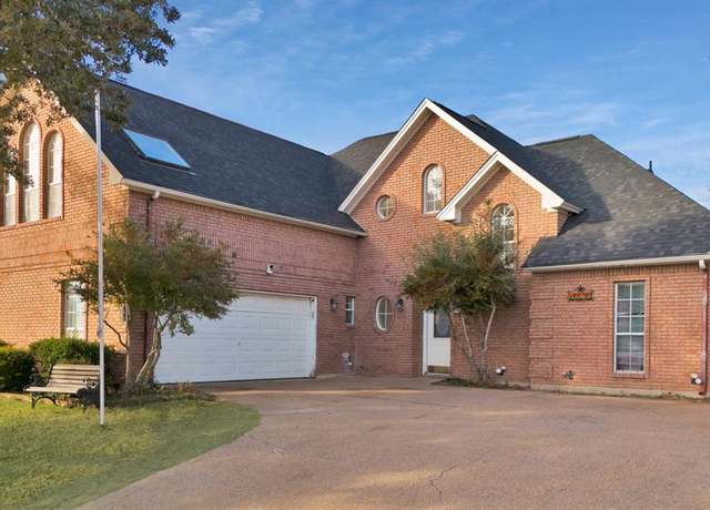 Property at 10036 Regent Row St, Benbrook, TX 76126, 5 beds, 3.5 baths