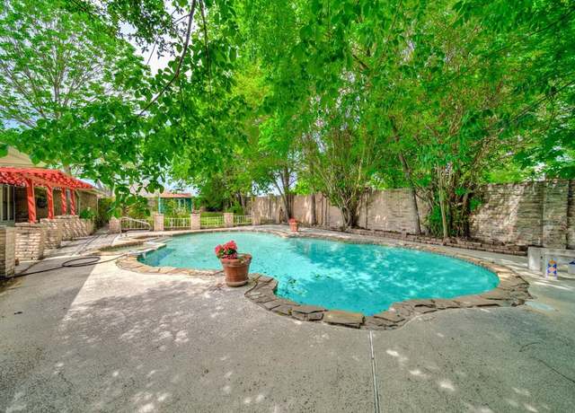 Property at 1444 Marlene Pl, Desoto, TX 75115, 4 beds, 2.5 baths