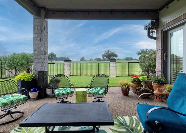 Property at 3528 Clubgate Dr, Fort Worth, TX 76137, 3 beds, 2.5 baths