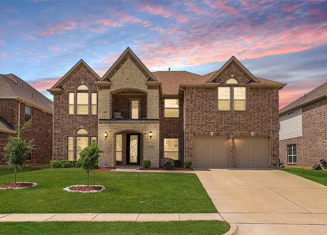 Property at 2660 Bonita Dr, Grand Prairie, TX 75054, 6 beds, 4 baths