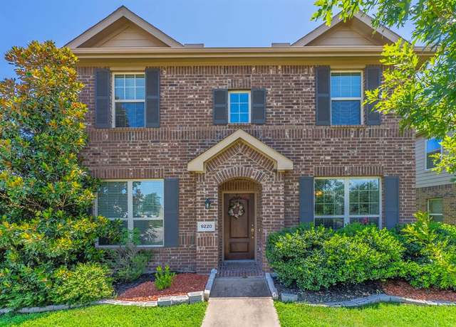 Property at 9220 Remington Dr, Aubrey, TX 76227, 4 beds, 3 baths