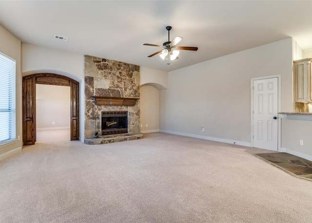 Property at 2605 Waterstone Ln, Rockwall, TX 75032, 4 beds, 3.5 baths