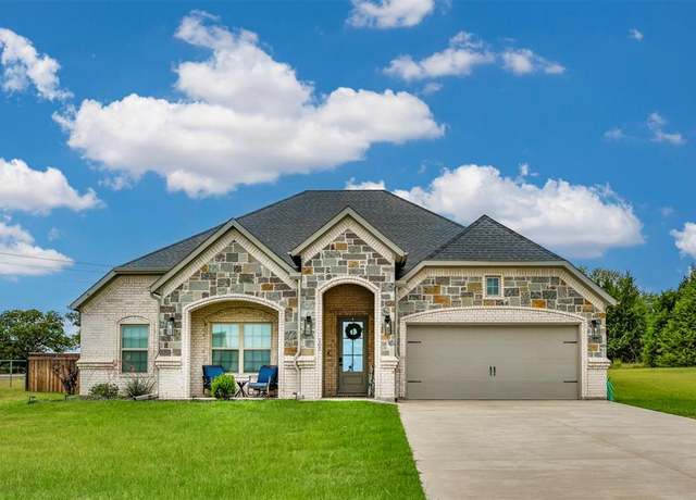 Property at 105 Cocopa Cv, Lake Kiowa, TX 76240, 4 beds, 2.5 baths