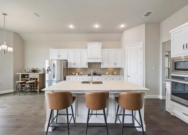Property at 3437 Ridgecross Dr, Rockwall, TX 75087, 4 beds, 3.5 baths