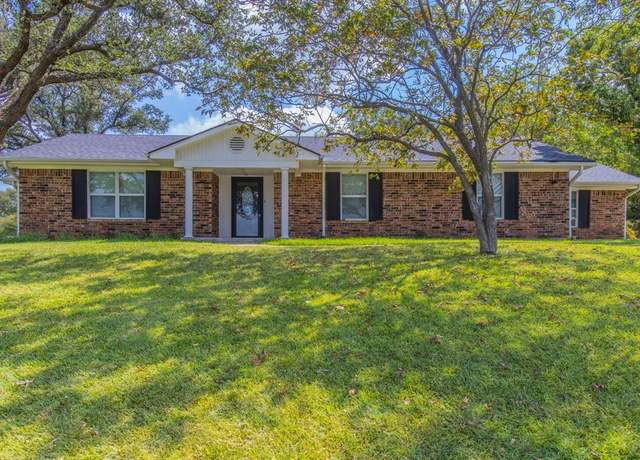 Property at 1197 Western Oaks Dr, Woodway, TX 76712, 3 beds, 2 baths
