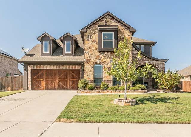 Property at 901 Copperleaf Dr, Midlothian, TX 76065, 4 beds, 2.5 baths