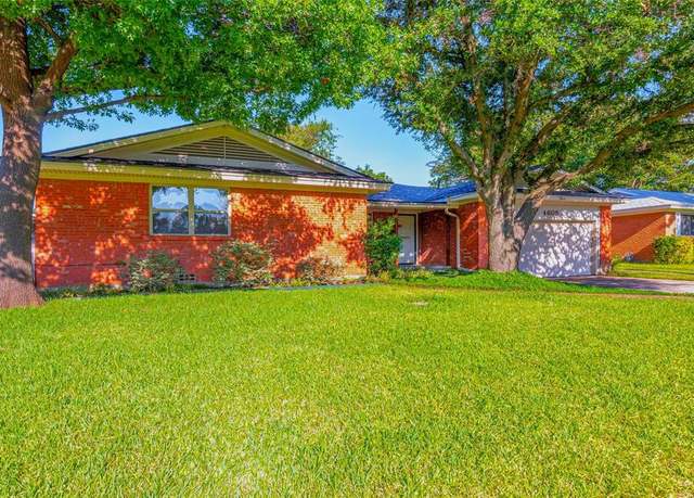 Property at 4605 Redondo St, North Richland Hills, TX 76180, 4 beds, 2 baths