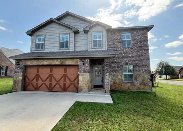 Property at 1749 Deer Run, Stephenville, TX 76401, 3 beds, 2.5 baths