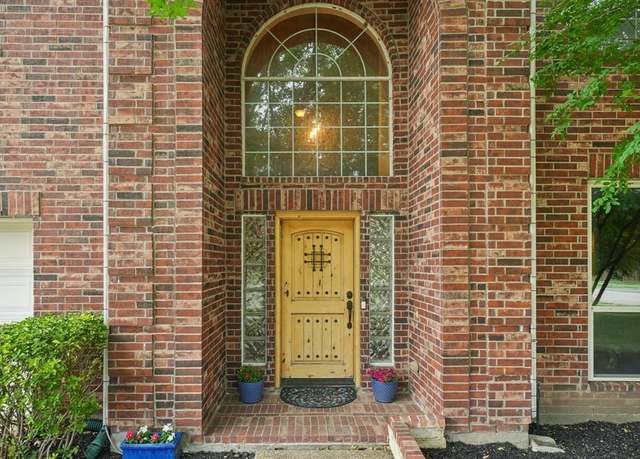 Property at 1016 Pelican Dr, Frisco, TX 75033, 5 beds, 3.5 baths