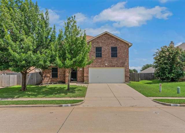 Property at 1205 Saltgrass Dr, Crowley, TX 76036, 4 beds, 2.5 baths