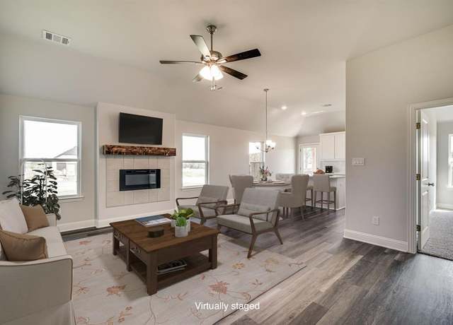 Property at 113 Ackers Turn, Corsicana, TX 75110, 4 beds, 2 baths