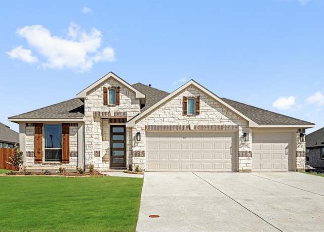 Property at 208 Shady Bank Way, Josephine, TX 75173, 4 beds, 2 baths