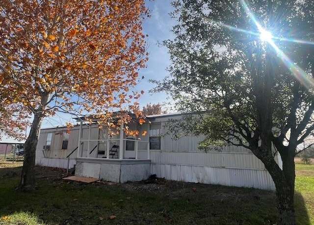 Property at 78 County Road 22820, Paris, TX 75460, 2 beds, 2 baths