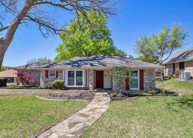 Property at 109 Crestwood Dr, Rockwall, TX 75087, 3 beds, 2.5 baths