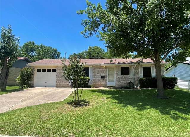 Property at 1229 Greenbrier Dr, Mesquite, TX 75149, 3 beds, 1 bath