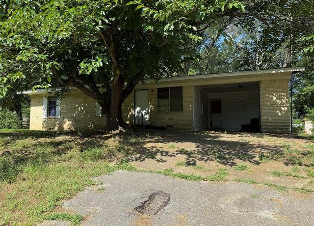 Property at 608 Bunny Rabbit Rd, Athens, TX 75751, 3 beds, 2 baths