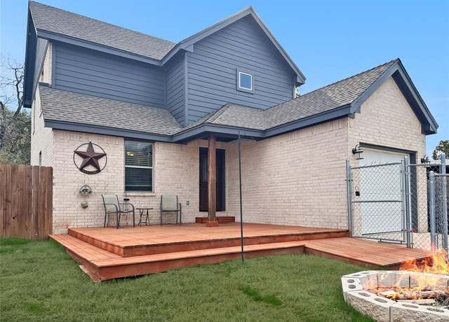 Property at 1713 Bronco Rd, Granbury, TX 76049, 4 beds, 2.5 baths