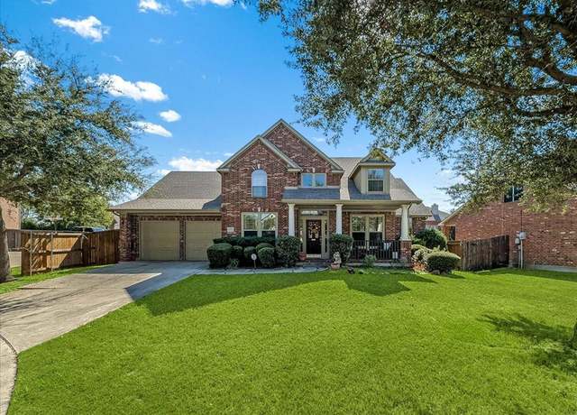 Property at 2411 Lakewood Dr, Grand Prairie, TX 75054, 4 beds, 3.5 baths