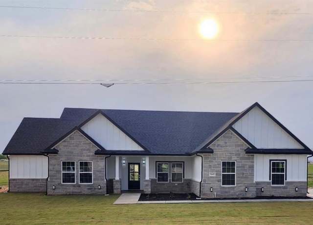Property at 5649 High Plains Trl, Joshua, TX 76058, 4 beds, 2.5 baths