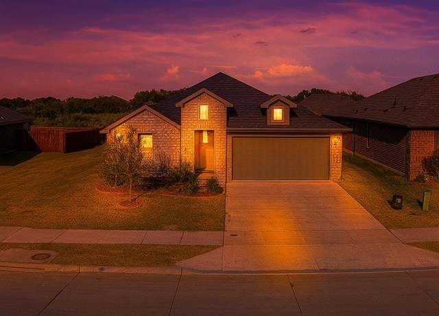 Property at 9620 Mountain Mint Dr, Fort Worth, TX 76131, 4 beds, 2 baths