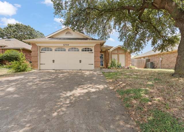 Property at 6704 Daffodil Ct, Fort Worth, TX 76137, 3 beds, 2 baths