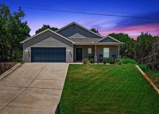 Property at 5423 San Jacinto Dr, Granbury, TX 76048, 3 beds, 2 baths