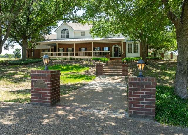 Property at 1966 Hambleton Dr, Lorena, TX 76655, 5 beds, 4.5 baths