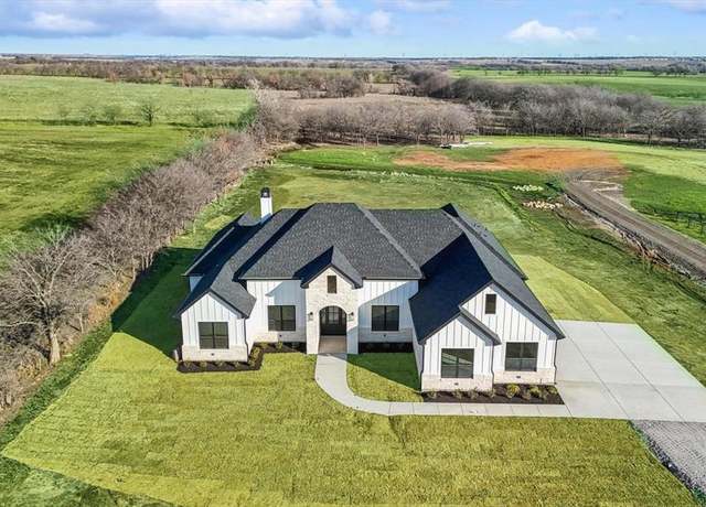 Property at 11124 Fm 1173, Krum, TX 76249, 5 beds, 3.5 baths