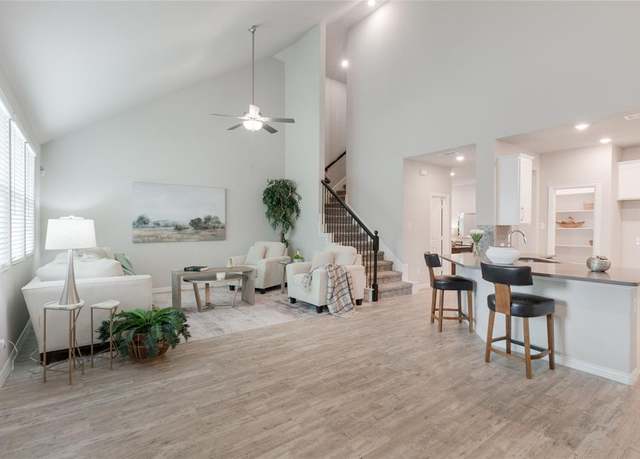 Property at 1616 Berry Ridge Trl, Aubrey, TX 76227, 4 beds, 2.5 baths
