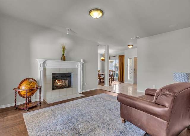 Property at 4904 Clover Haven Cir, Dallas, TX 75227, 3 beds, 2 baths