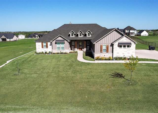 Property at 1141 Malone Dr, Royse City, TX 75189, 4 beds, 3.5 baths