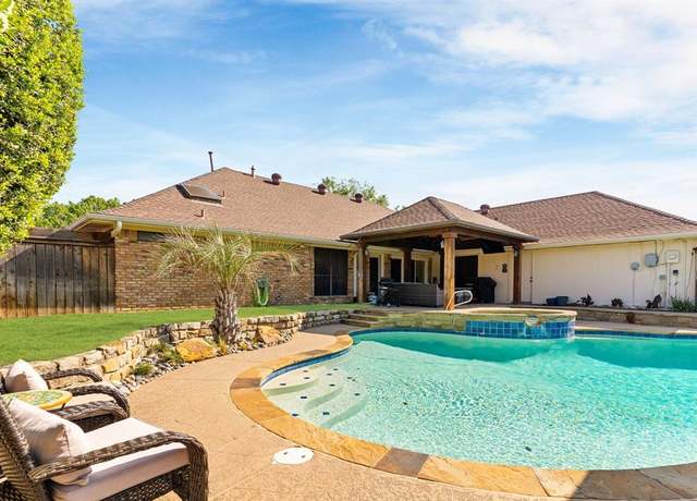 Property at 1500 Harrington Dr, Plano, TX 75075, 3 beds, 2.5 baths