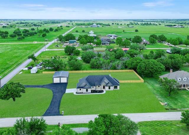 Property at 25 Peartree Ln, Collinsville, TX 76233, 3 beds, 2.5 baths