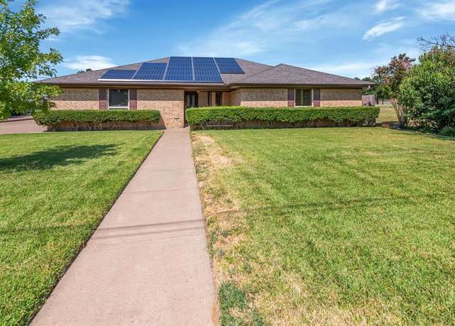 Property at 1337 Yates Dr, Hurst, TX 76053, 3 beds, 3.5 baths