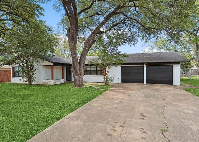 Property at 2120 Nottingham Blvd, Fort Worth, TX 76112, 3 beds, 2 baths
