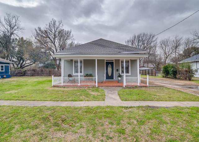 Property at 509 N Adelaide St, Terrell, TX 75160, 3 beds, 2 baths