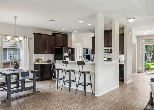 Property at 7502 Pacific Dr, Rowlett, TX 75088, 4 beds, 2.5 baths